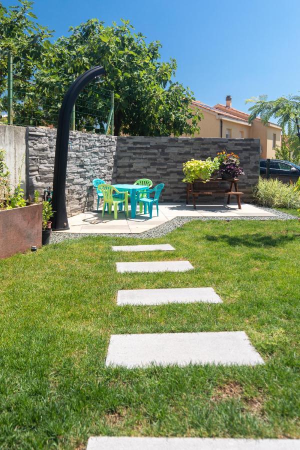Apartment Odore Di Mare With Beautiful Garden Krk Town Exterior photo